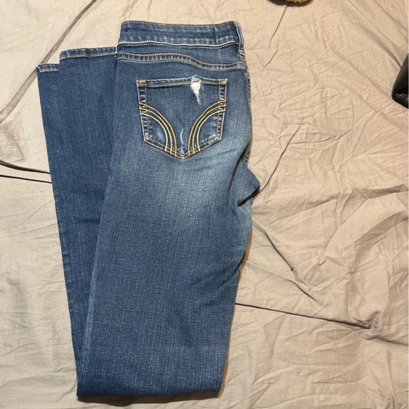Hollister Jeans - Picture 2 of 8